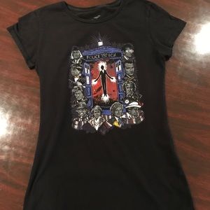 NWOT Black Doctor Who Graphic TShirt